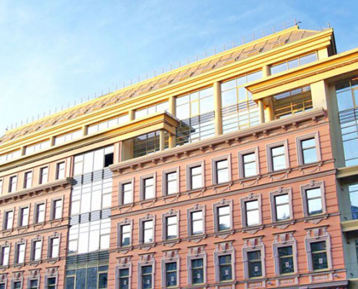 Renaissance Plaza